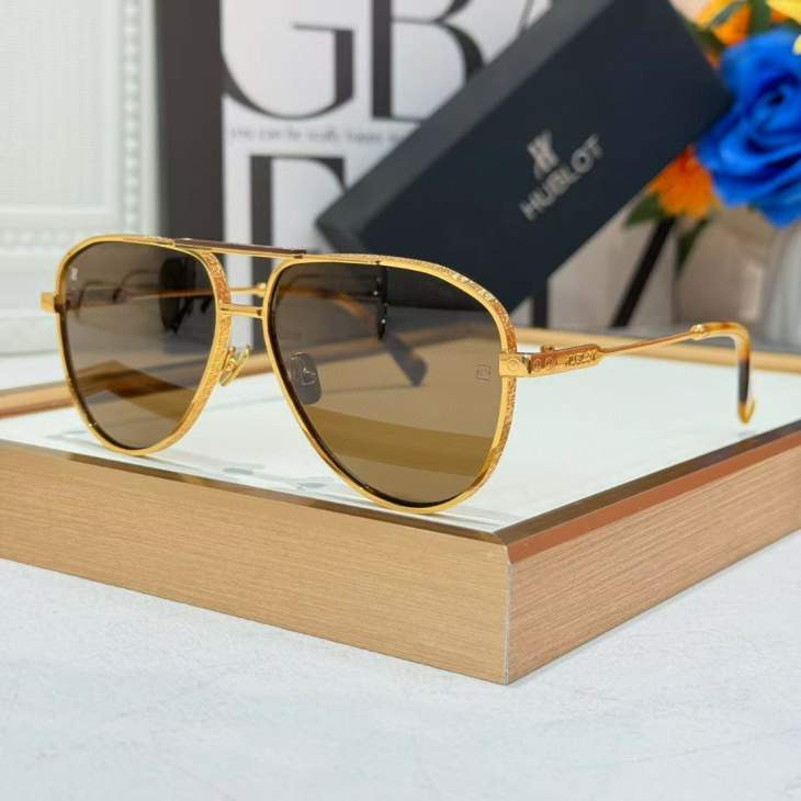Picture of Hublot Sunglasses _SKUfw71164364fw